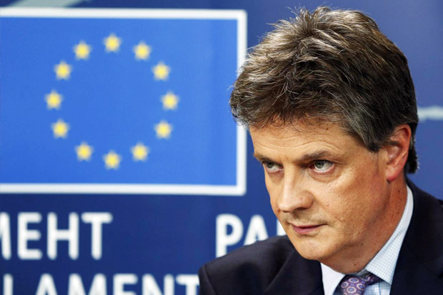 Brexit Kembali Makan Korban, Komisaris UE Mundur