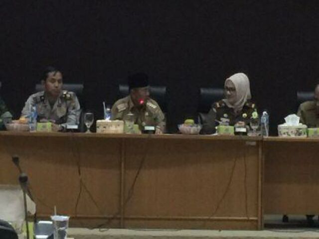 Bupati Harris Kukuhkan Tim Saber Pungli Pelalawan