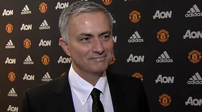 Bursa Transfer Musim Panas 2016, Mourinho Tak Tertarik dengan Pemain Portugal