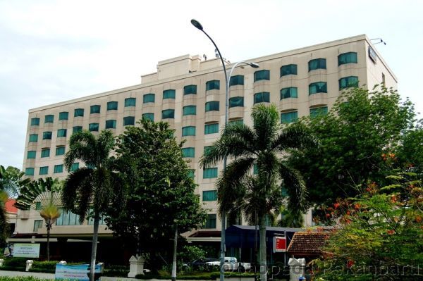 Dewan Minta Negosiasi Ulang Kerjasama dengan Hotel Aryaduta