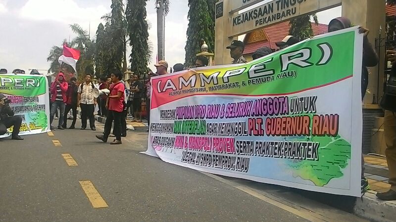 Fantastis, Mahasiswa Ungkap Monopoli Proyek Riau Rugikan Negara Rp300 Miliar, Ini Orasi Demonstran