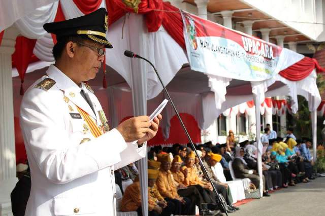 Firdaus Pimpin Pengibaran Merah Putih di Pekanbaru