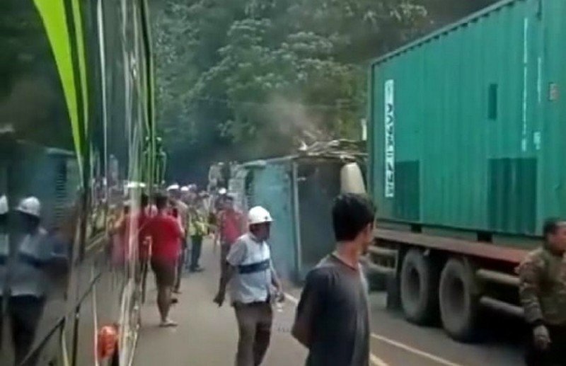 Ini Kronologi Kecelakaan Bus Mahasiswa UnRi, Rem Blong