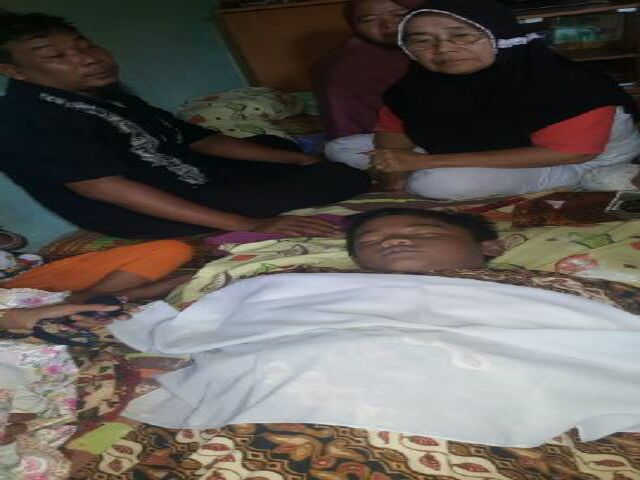 Isak Tangis Warnai Temuan Jasad Korban Tenggelam di Sungai Batang Kudu
