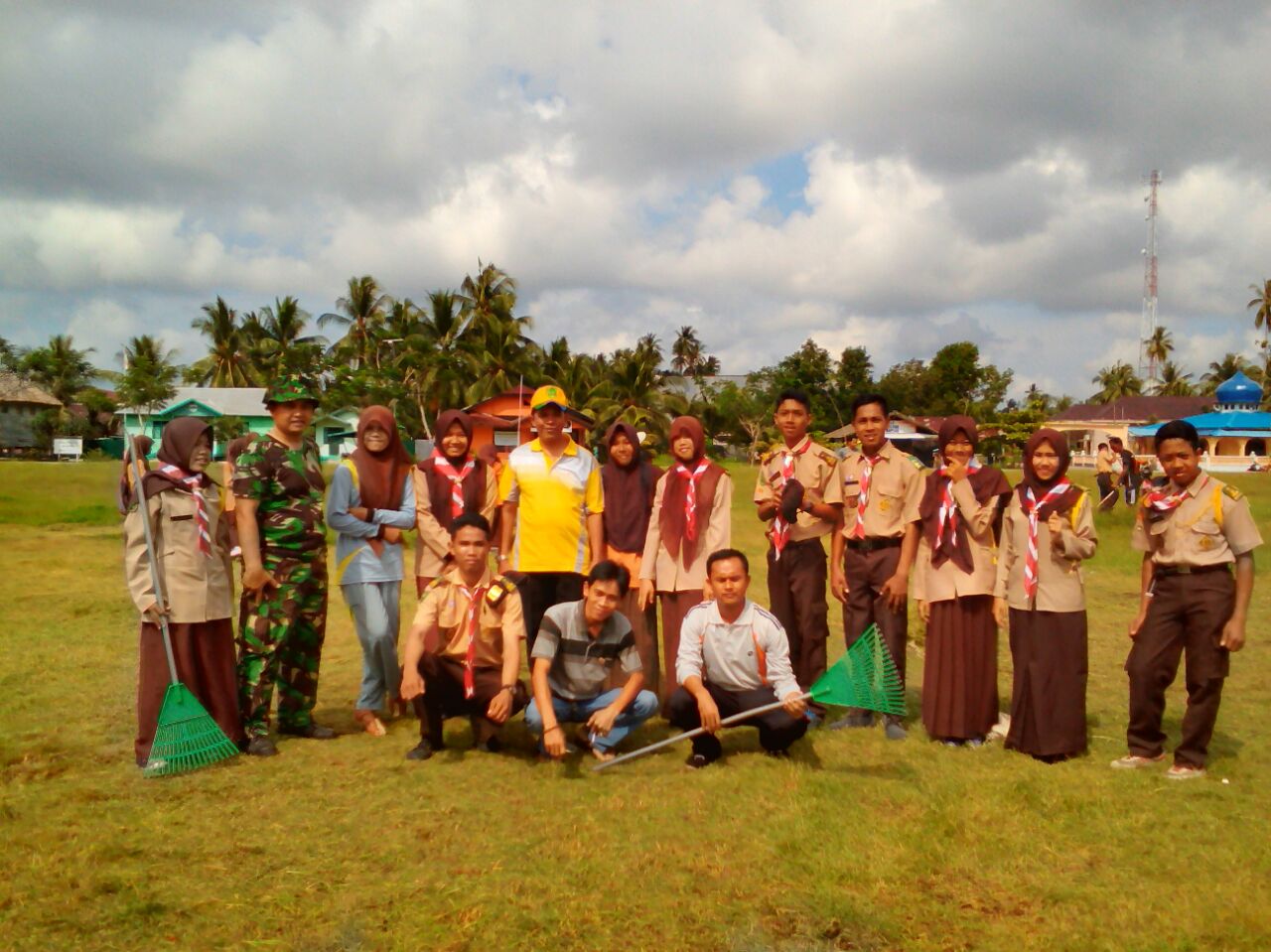 Jelang Milad Riau dan HUT RI ke 71, Pemerintah Kecamatan Mandah Adakan Goro Bersama