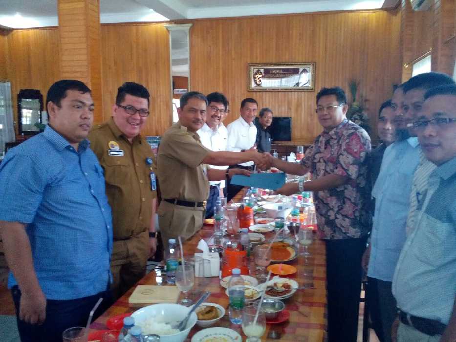 Ketua Umum IKA UR Terpilih Laporkan Kepengurusan Baru kepada Rektor