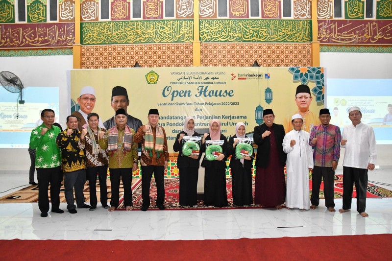 Konversi Syariah Disetujui, Bank Riau Kepri Gelar Roadshow Ke Pondok Pesantren