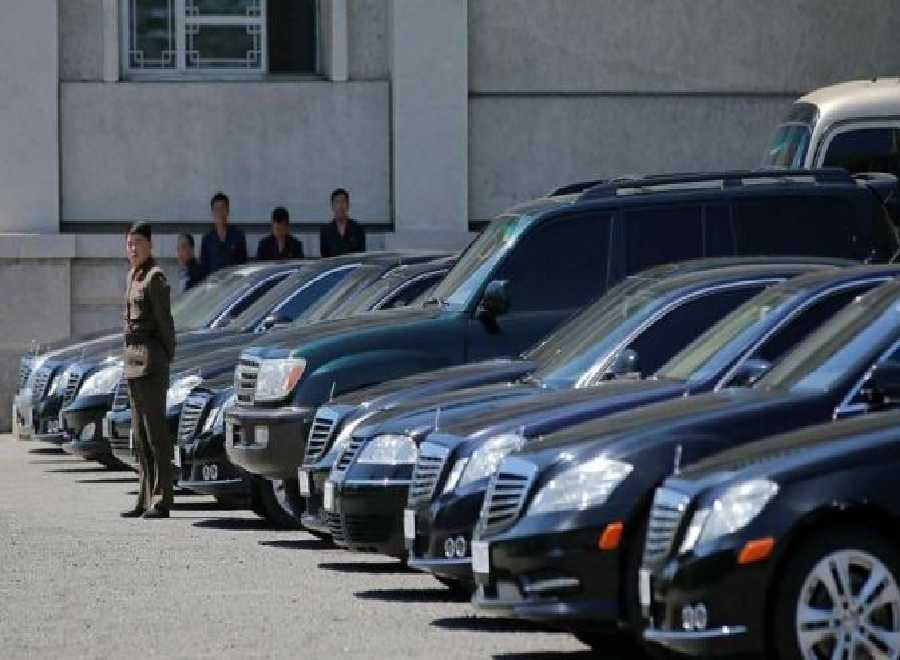 Luar Biasa, Presiden Ini Koleksi Ratusan Mobil Mewah Ilegal