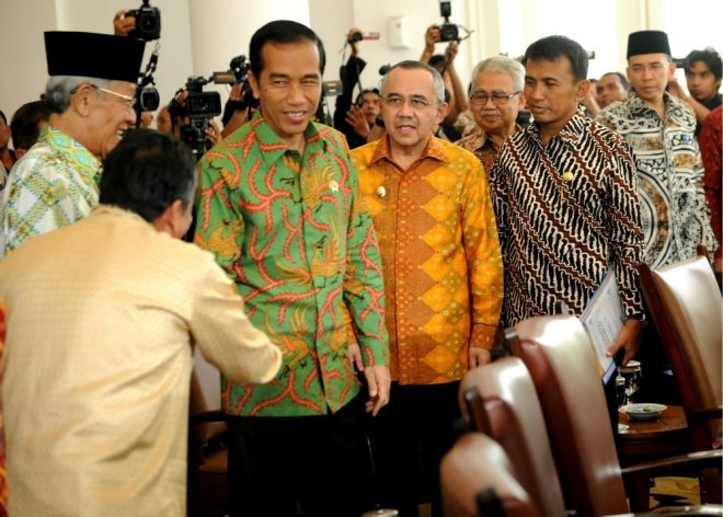 Mendadak Plt Gubernur Riau Dipanggil Presiden Jokowi, Terbang Lewat padang