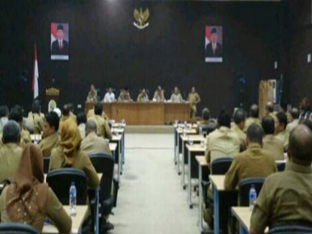 Soal Rasionalisasi Anggaran, Bupati Pelalawan Evaluasi Penggunaan Mobil Dinas