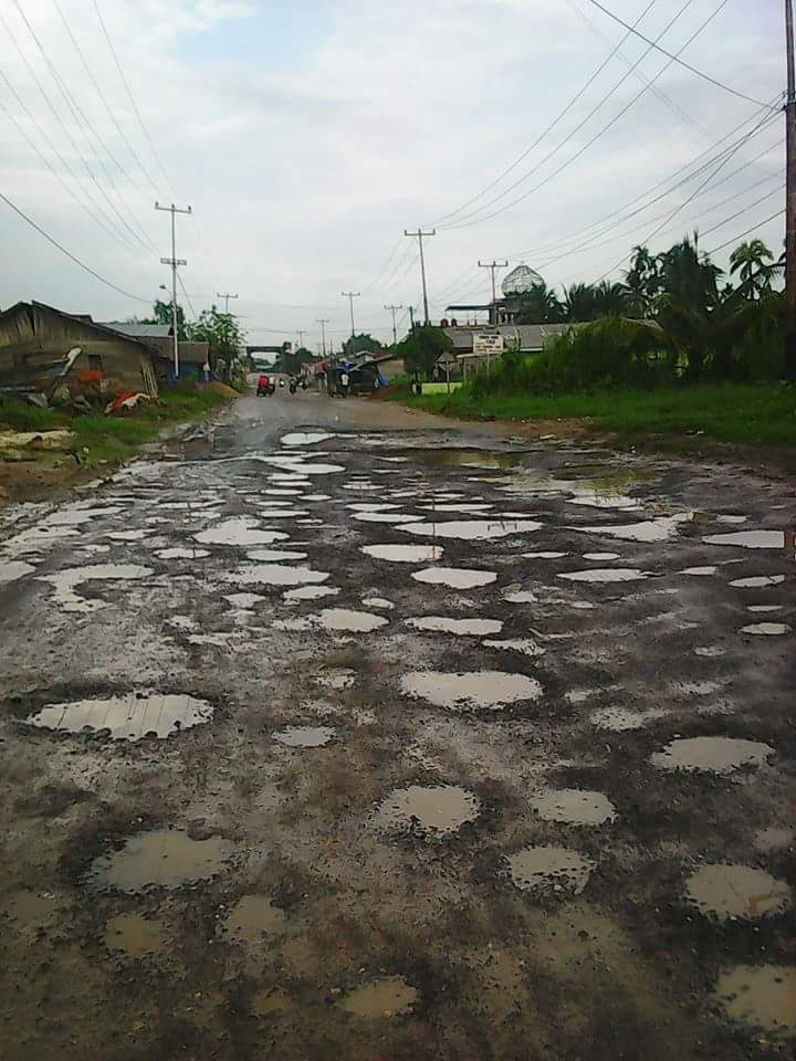 Pemerintah Inhil Akan Bangun Jalan dan Pemenang Tendernya Akan Diumumkan Dalam Waktu Dekat