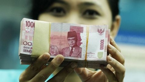 Rupiah Melemah di Awal Pekan