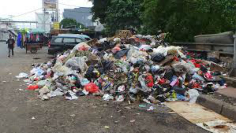 Sampah Menumpuk Dilingkungan Sekolah, Masyarakat Mandau Surati Pak Camat