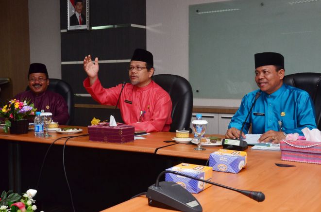 Sekda Minta Layanan Prima PLN dan PDAM