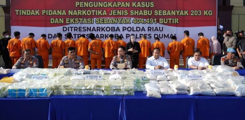 Terbesar di Riau, Polda Amankan 203 Kilogram Sabu & 404.491 Butir Ekstasi