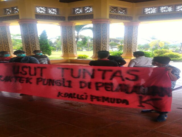 Berantas Pungli, Koalisi Pemuda Kampong Datangi Kantor Bupati Pelalawan